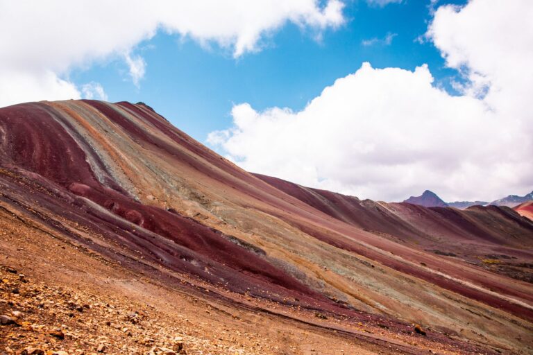 Palcoyo czy Vinicunca: którą Tęczową Górę w Peru wybrać